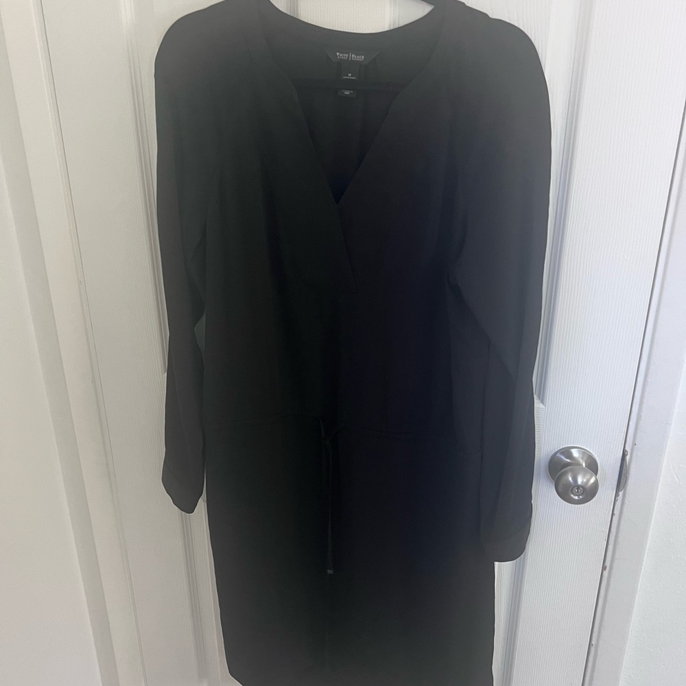 White House Black Market Black Long-Sleeve V-Neck Drawstring‎ Dress
